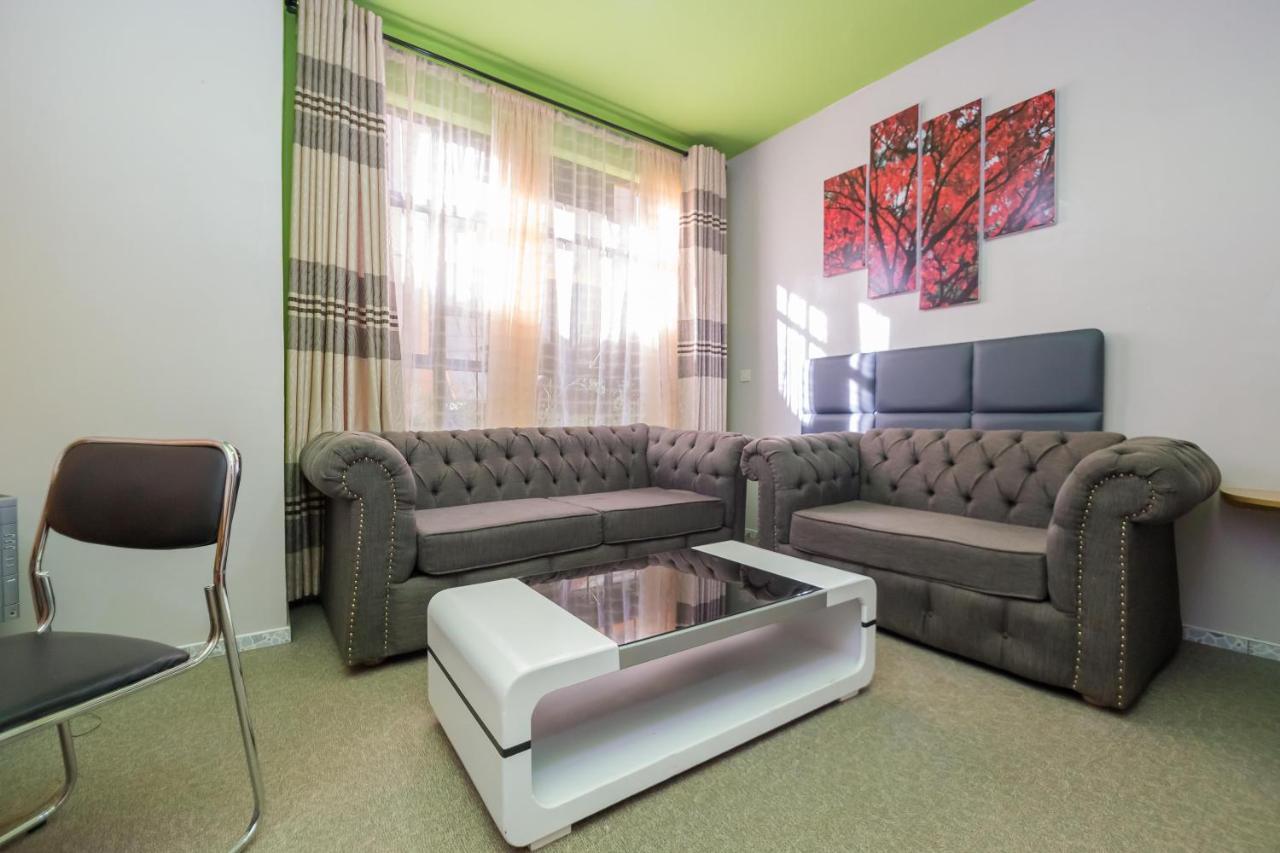 Maple Inn Hotel ไนโรบี ภายนอก รูปภาพ