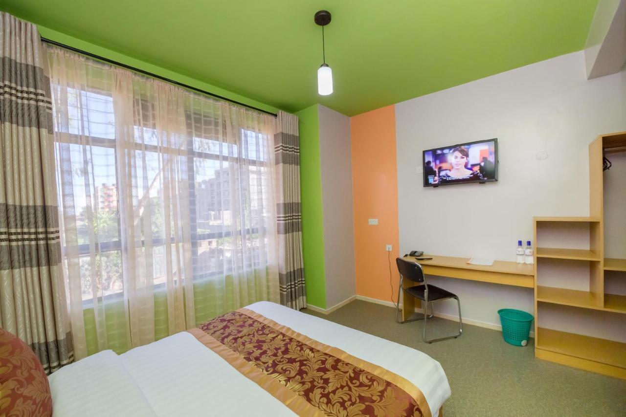 Maple Inn Hotel ไนโรบี ภายนอก รูปภาพ